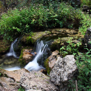 Wandern entlang des Chorros del Río Mundo