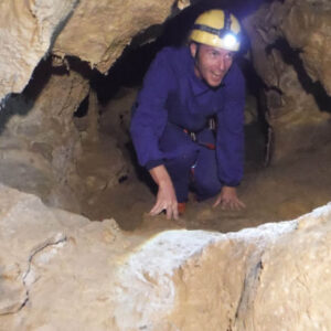 Höhlenforschung in der Nozal-Höhle
