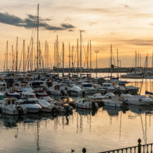 Bootsfahrt bei Sonnenuntergang