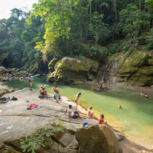 Ausflug zum Wasserfall Carpishuyacu